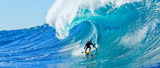 Storm Surfers